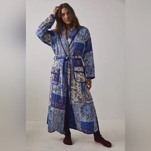 Free People Intimately In Your Dream Robe Size XS Paisley Blue EUC